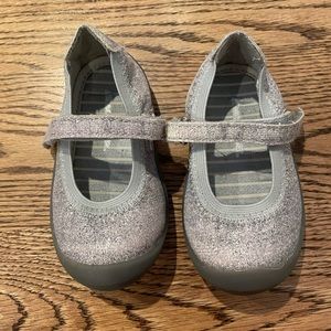 Hanna Andersson silver shimmer toddler dress shoes